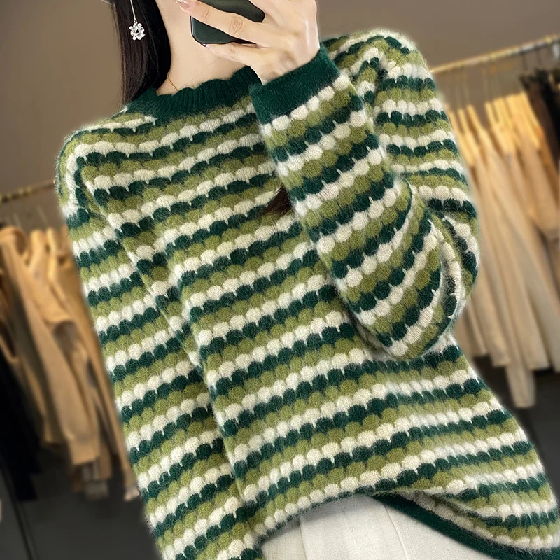 Рисунок 2 - Женский флисовый пуловер с круглым вырезом