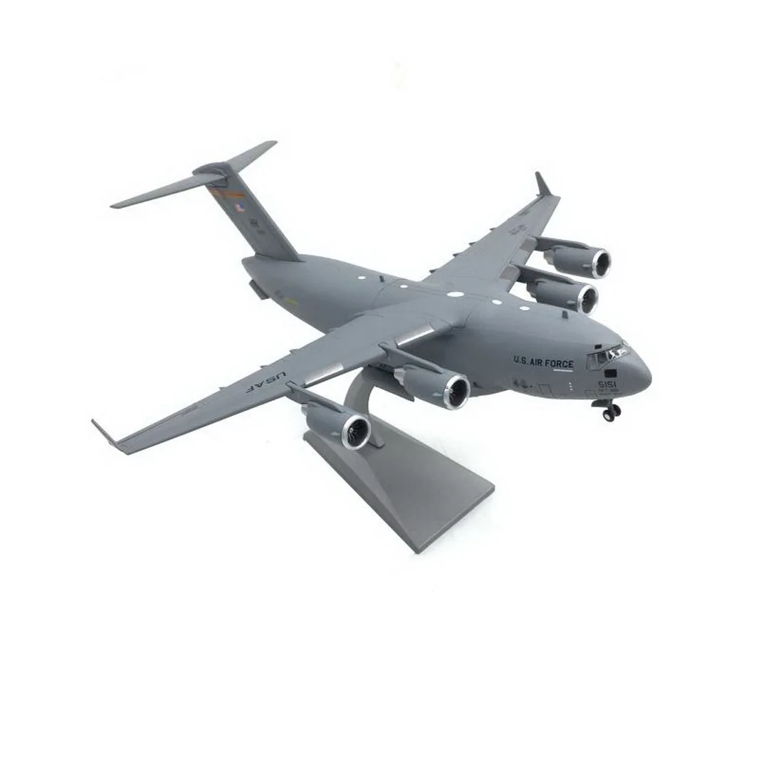 

Масштаб 1/200, летательный аппарат Боинг C-17 Globemaster III, отлитый под давлением