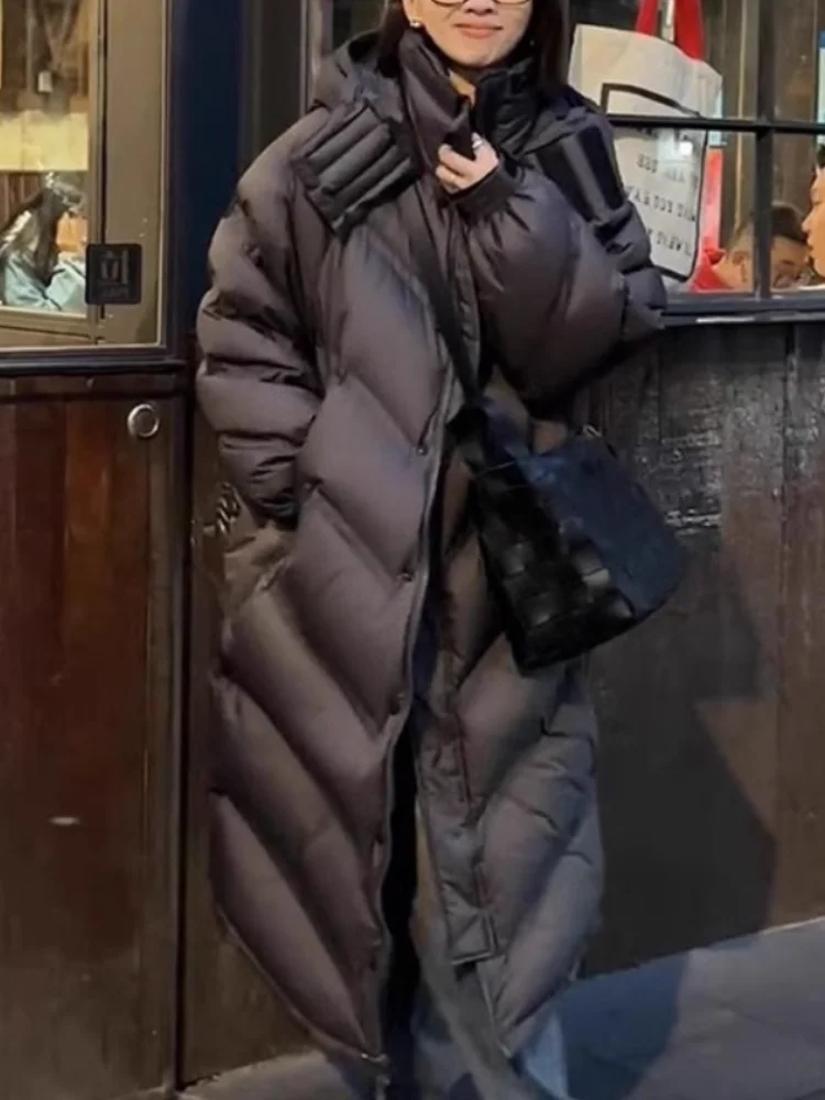 Женский пуховик с капюшоном