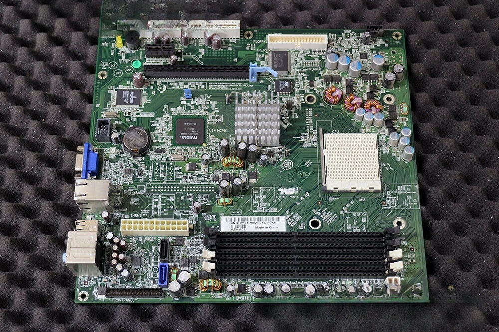 Для оригинальной основной платы Dell Dimensions C521 E521 HY175 CT103