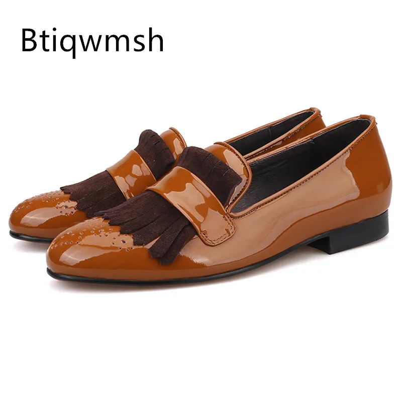 

Коричневые кожаные туфли без застежек, с острым носком