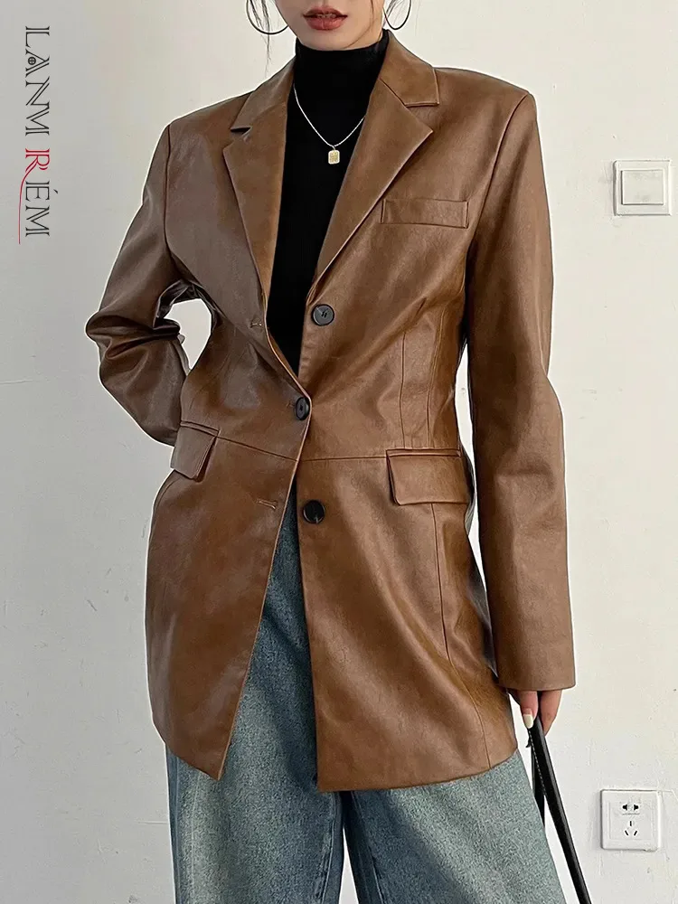 

[LANMREM] Leather Vintage Blazers Women Notched Collar Long Sleeve Single Breasted Gathered Waist Tops 2023 Autumn New 26D6567