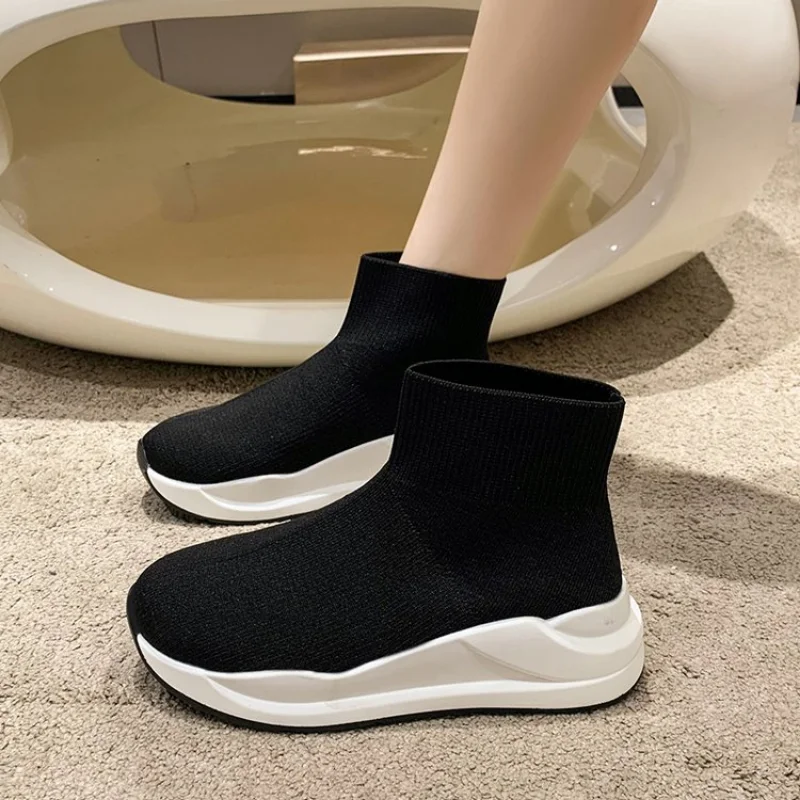 Ladies Casual Shoes Spring and Autumn New Mesh Breathable Shoes Fashion Chain Slip-On Wedge Heel Thick Sole Casual Sneakers