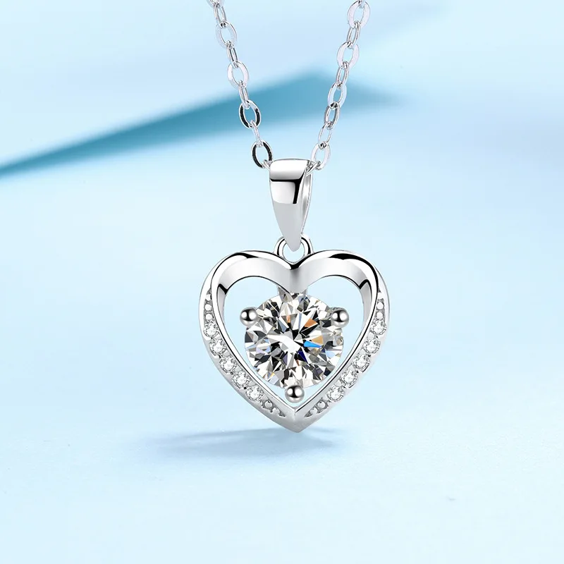 

Женское колье с подвеской в виде сердца, из серебра 925 пробы