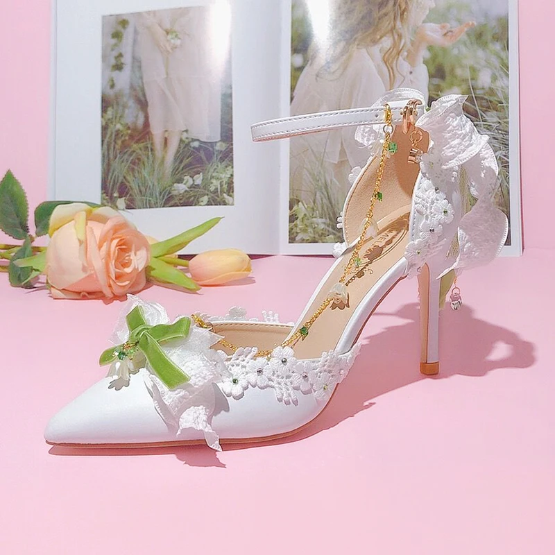

Spring and Summer New White Lace Flower Bowknot Pointed Bridal Wedding Shoes Thin High Heel Party Dress Large Women Sandals