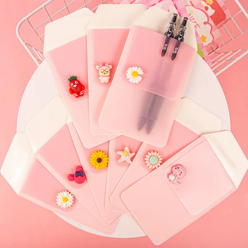 

Cute Cartoon Frosted PVC Clothing Pocket Pencil Bag for Nurses Doctors Insert Pen Sleeve Resin Medical Doctor Pen Bag Pocket