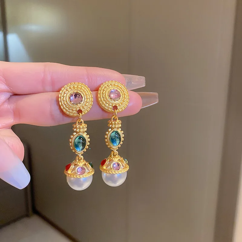 

Minar Unique Personality Round Pearl Drop Earrings for Women Trendy Gold Metal Circle Resin Long Earring Retro Jewelry Wholesale