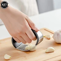 1pcs stainless steel garlic press manual garlic mincer chopping garlic tools curve fruit vegetable tools kitchen gadgets