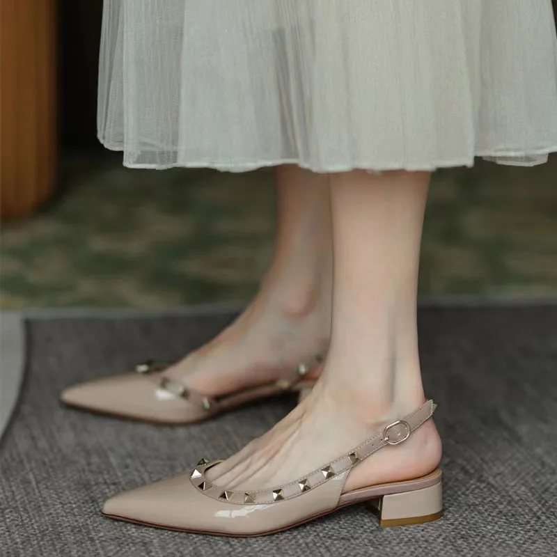 

New Summer Women Sandals Rivet Pointed Toe Chunky Heel Low Heel Flat Females Pumps Fashion High Quality Elegant Noble Lady Shoe