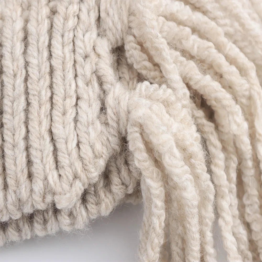 Женский пуловер с длинным рукавом круглым вырезом и боковым Разрезом