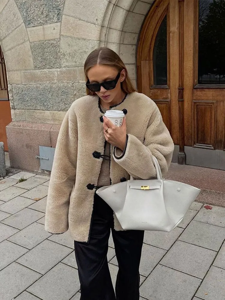 Women Fashion Fleece Jackets Vintage Long Sleeve Button Up Warm Faux Coats 2023 Autumn Winter Female Outerwear Chic Tops