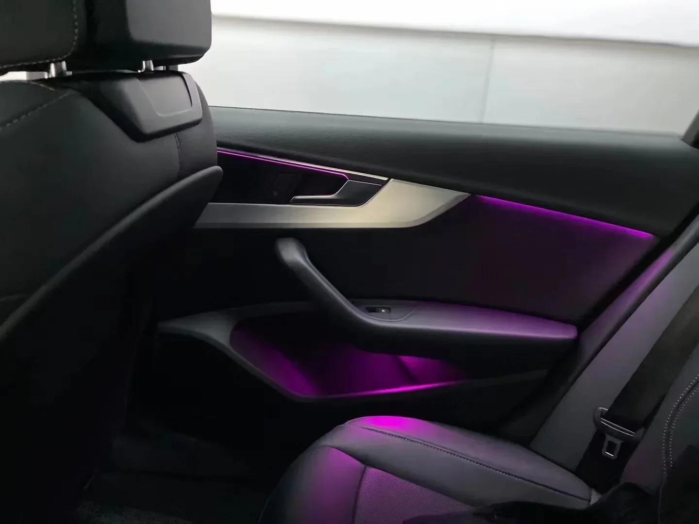 32-цветная подсветка салона автомобиля, универсальная атмосферная лампа с функцией Plug and Play для A4 B9 A5 2017 2018 2019 2020 2021 2022 2023 (art.: 3920dab0bb5b2) - 3920dab0bb5b2