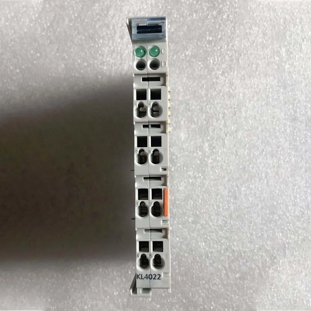 Совершенно новый для модуля управления терминалом BECKHOFF KL4022