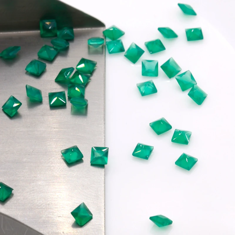 

Green agate natural stone loose gemstone Princess cutting diamond cutting