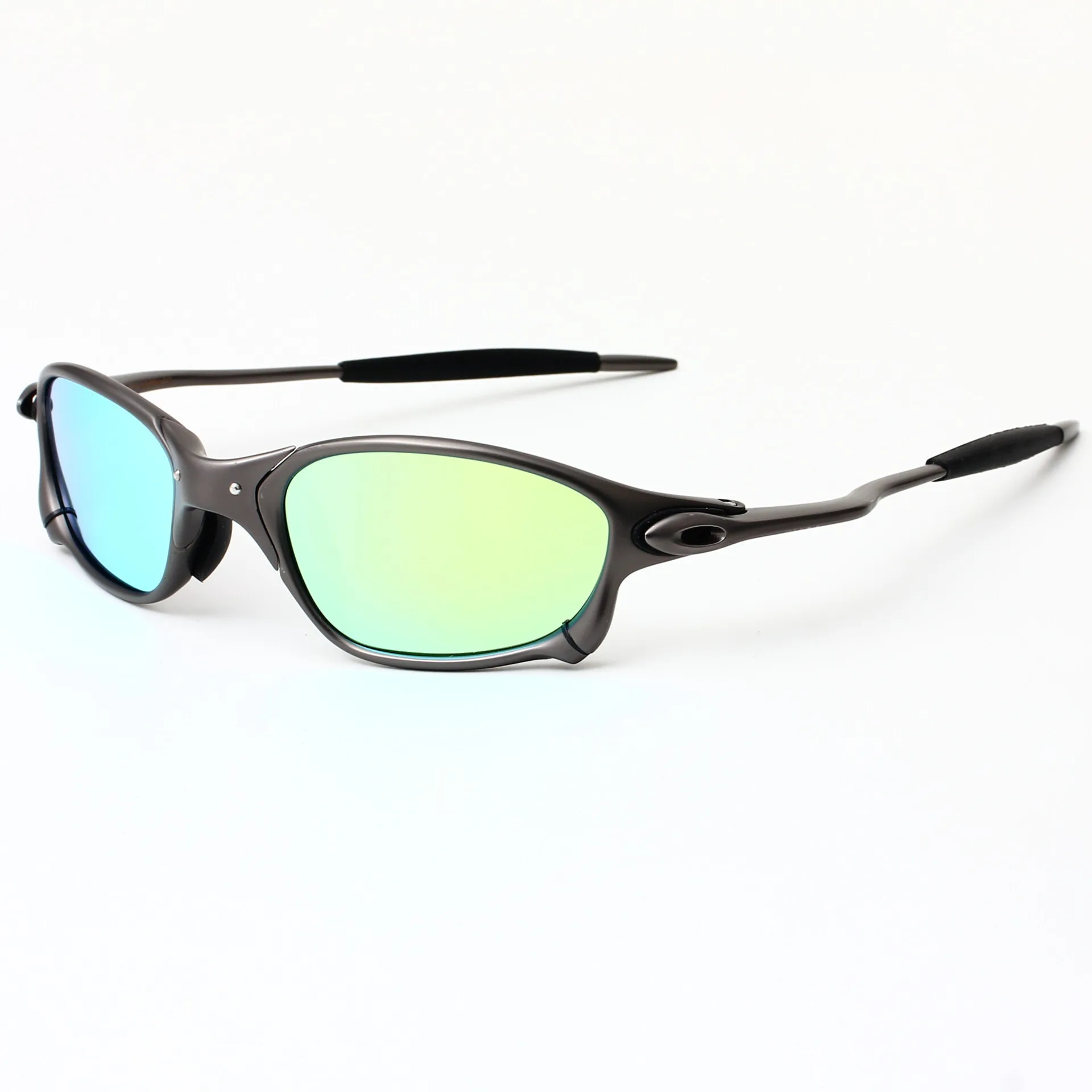 Солнцезащитные очки в золотистой оправе с поляризационными стеклами