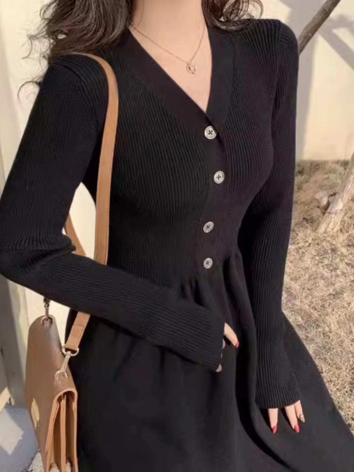 Платье-свитер с пальто зимнее черное платье Хепберн черная внутренняя одежда