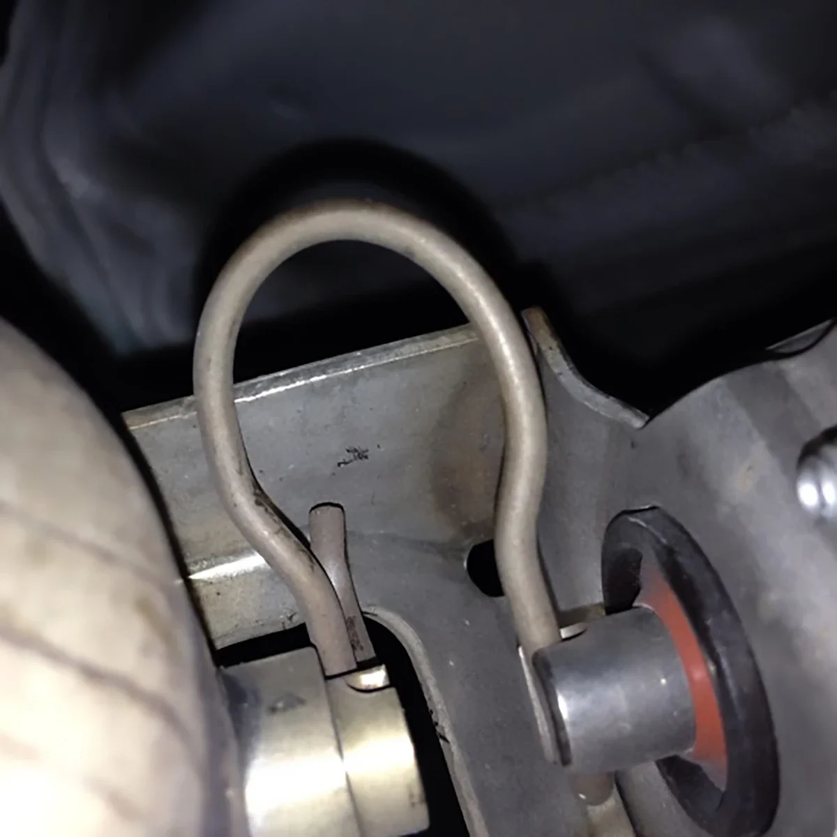 Электронный привод выхлопных газов клапан пружина для BMW 1 2 3 4 5 6 7 серии X1 X2 X5 X6 328i