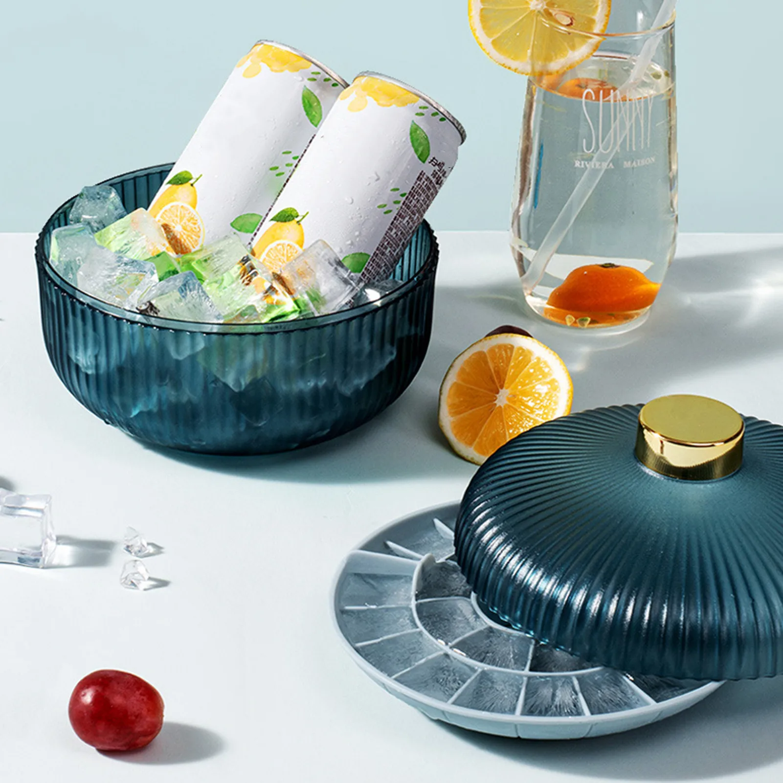 

Ice Cube Tray with Lid Silicone Ice Cube Maker Ice Cube Mold with Box Ice Box Container for Freezer Whiskey Cocktail Food