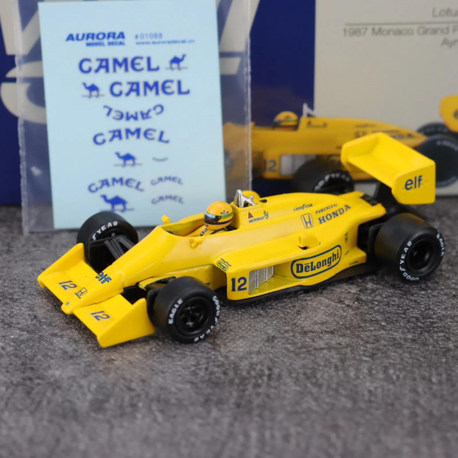 Фото MINIGT 1/64 Lotus 99T # Металлическая модель автомобиля Ayrton Senna 1987 года, победитель Гран-при Монако, MGT01088-CH, игрушка для детей, для мальчиков №1