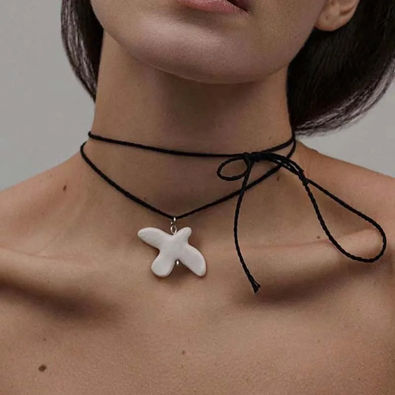 Серебряное ожерелье с подвеской белый голубь Sharelucky