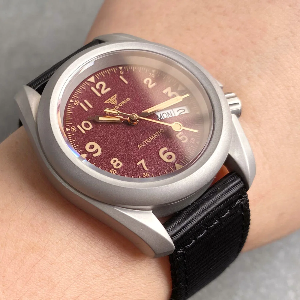 Фото Мужские механические часы Tandorio Vintage Military Field Diving с японским механизмом NH36A, коронкой 3.8, корпусом с пескоструйной обработкой, водонепроницаемостью 200 м. №4