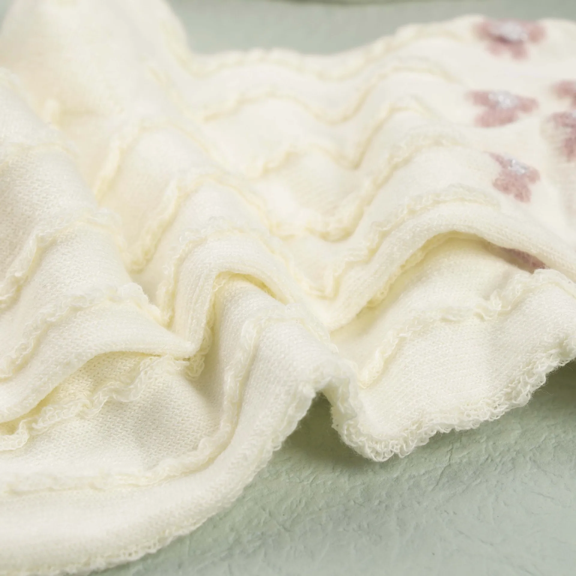 Fashion New Cute Flower Cotton Mid Tube Lolita Sock Set for Women Simple Fashion Kawai Heart Bow White Girls Socks 8 Pairs Gift