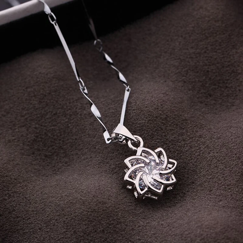 

Fashion Exquisite Clavicle Chain Hollow Flower Zircon Necklace Temperament Women's Jewelry Accessories Necklace Wholesale