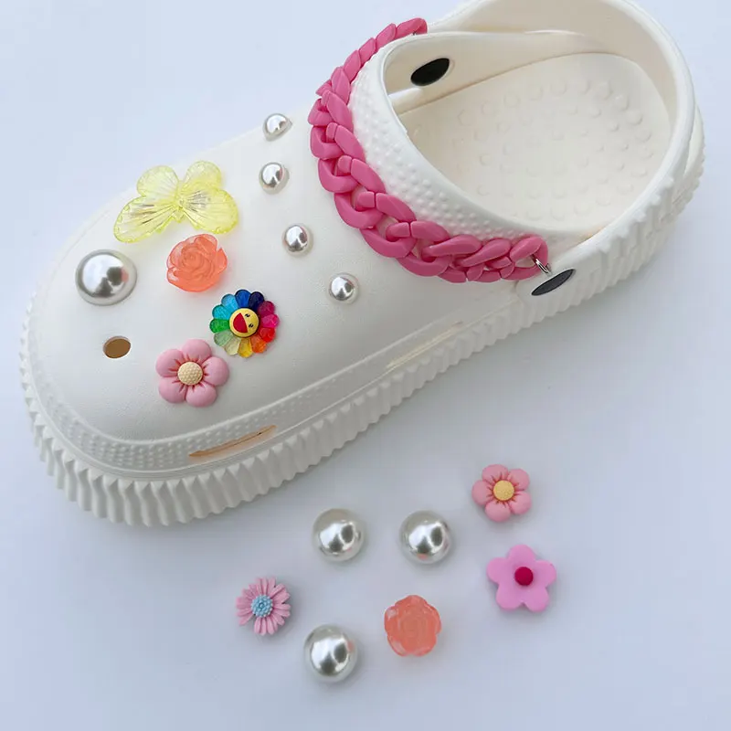 Pink Daisy Sunflowers Charms For Shoes Accessories Pack Vintage Luxury Rhinestone Curb Link Chains DIY New Design Jewelry Gifts