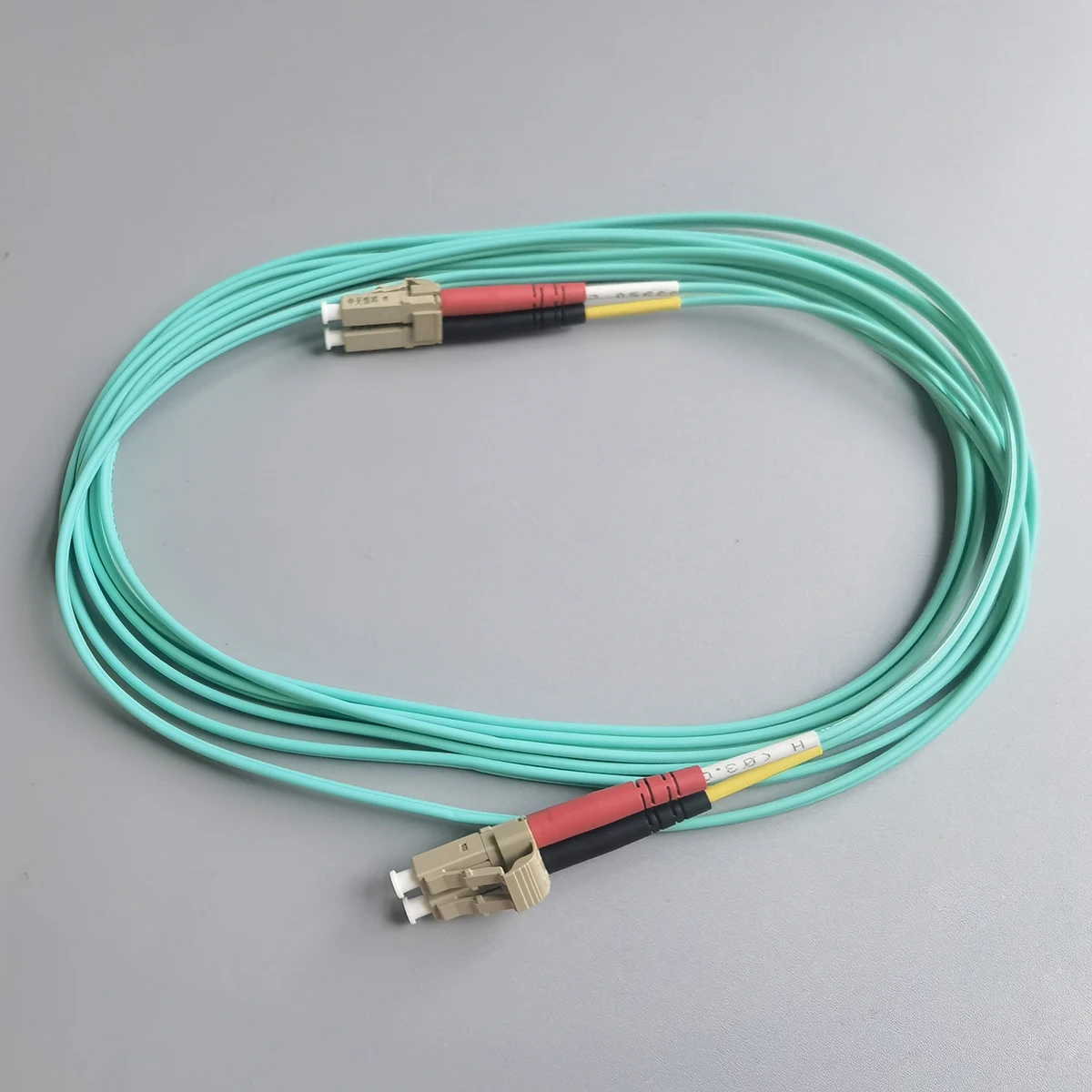 Внутренние оптоволоконные кабели LC/UPC-LC/UPC 3M OM3 LSZH FTTH Многорежимный дуплексный