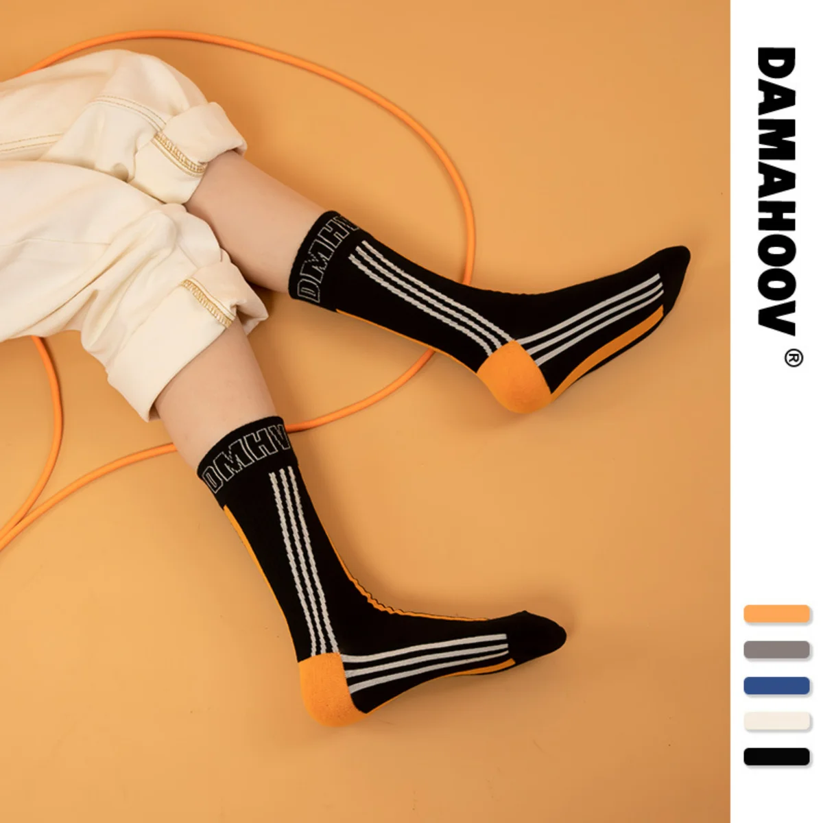 

DAMAHOOV Autumn/winter New Collection Trend Fashion Personality Alphabet Sports Street Street Dance Hip Hop Mid-tube Socks