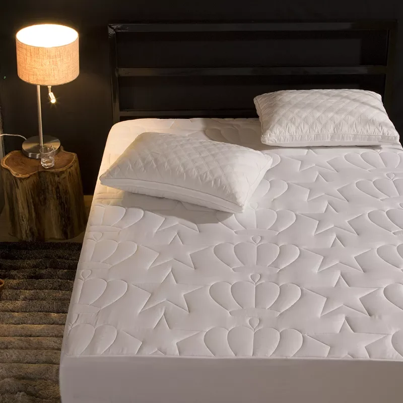

New Product Crown Pattern Quilted Mattress Protector Pad Fitted Sheet Separated Water Bed Linens with Elastic 56