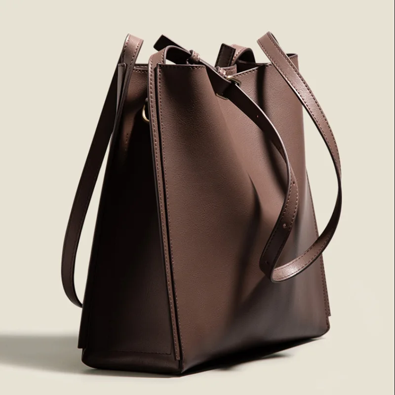 

Кожаная сумка-тоут в стиле ретро, модная вместительная диагональная сумочка на плечо, Простая Дорожная женская сумка-мешок для воды, 2023