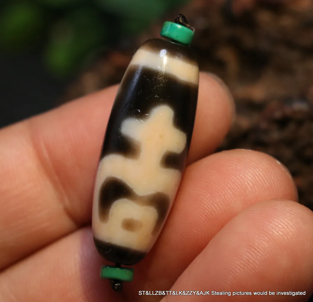 

Magic Power Tibetan Old Agate Oily Patina Treasure Bottle Aquarius dZi Bead LLZB Talisman Treasure LKbrother UP0911A2