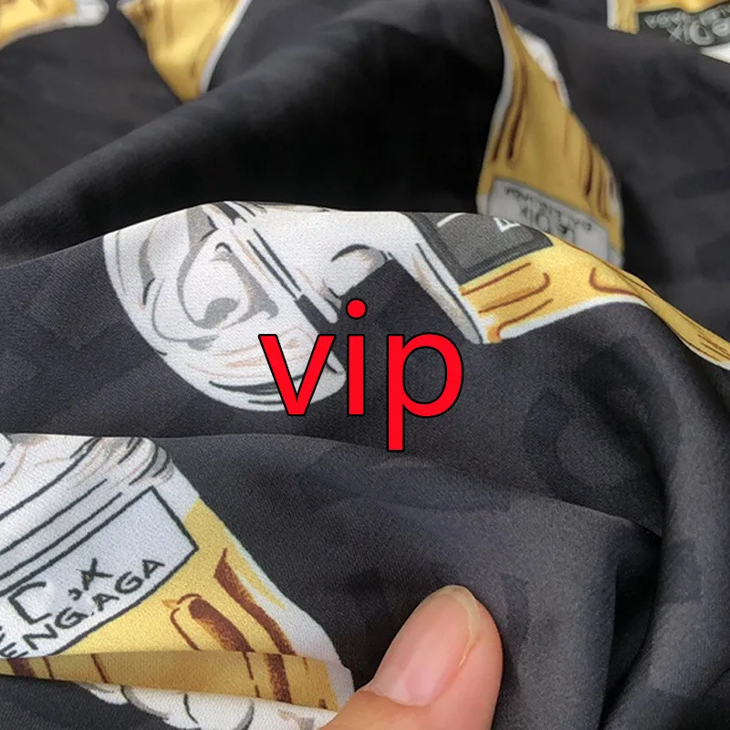 

Fashion Printing Show Light Luxury Letters High-end Perfume Logo Pajamas Satin Vip Fabric Chiffon Designer Twill Warp Woven Div