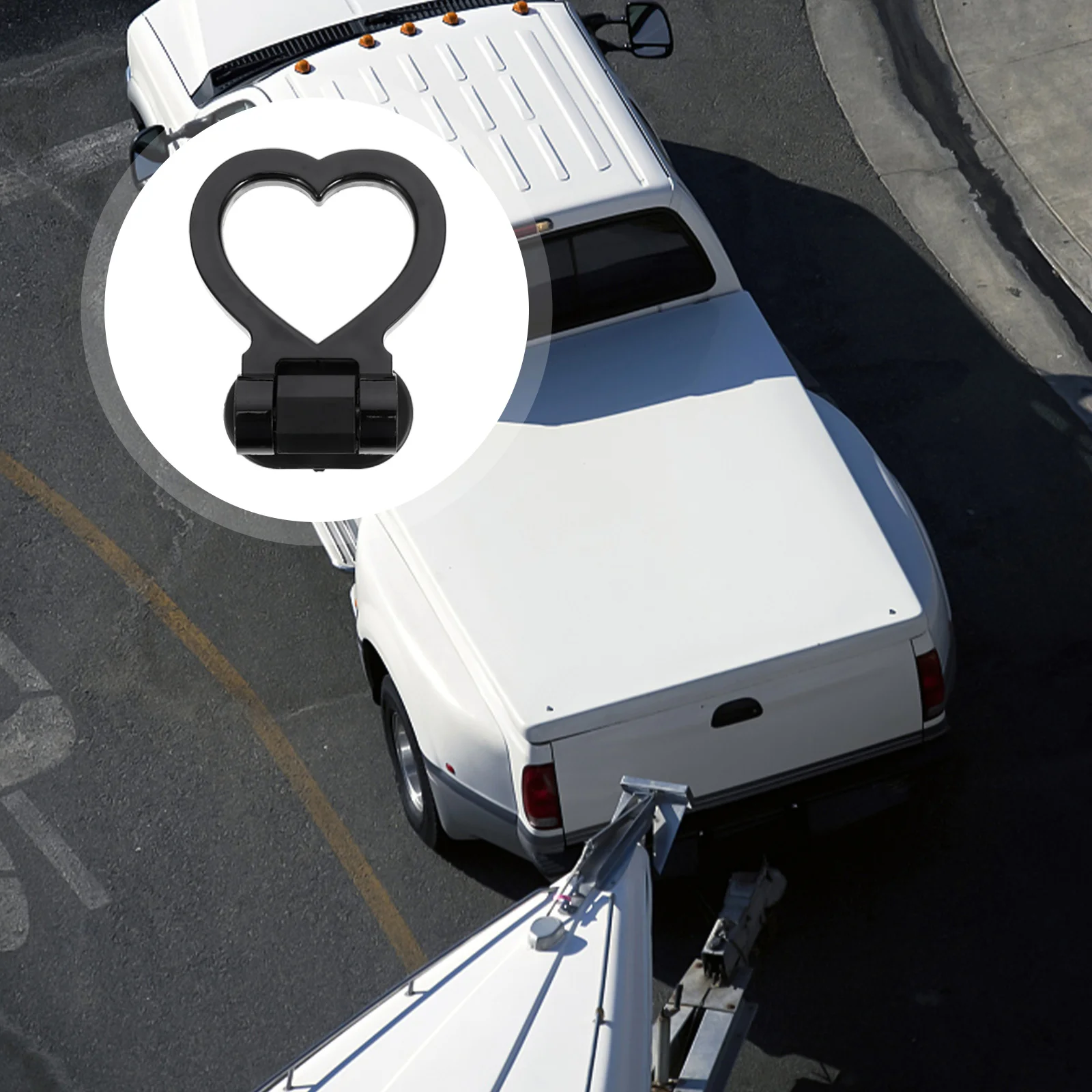 

1pc Heart Designed Tow Hook Ring Decorative Tow Love Shaped Automobile Ornament