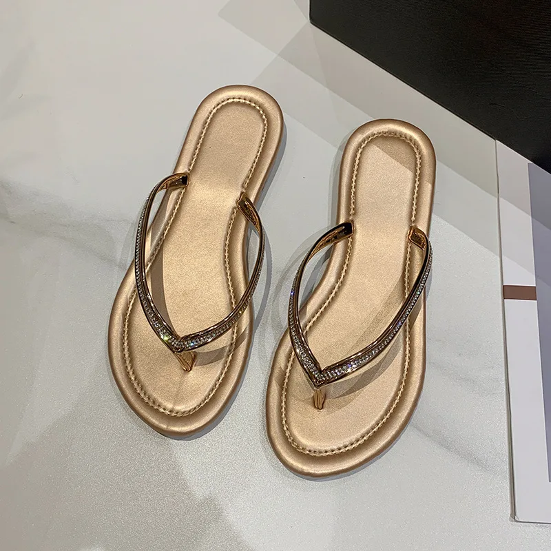 Women Summer Beach Slippers Leisure Outdoor Women Flip Flops Breathable Beach Sandals Women