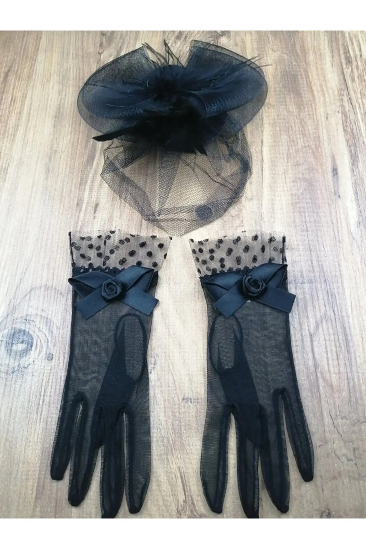 

Black Vualet and Black Bow Bridal Gloves Lace Mesh Bridal Transparent Elegant Fishnet Silk Tulle Guipure