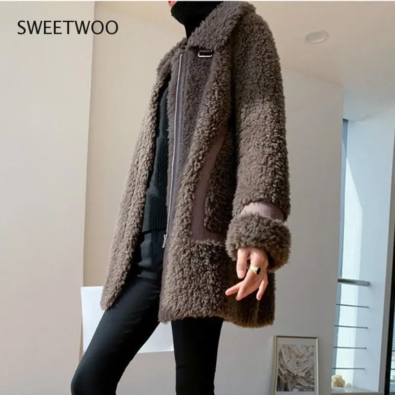 Women 2022 Winter faux Wool Sheep Shearling Outwears Female Genuine Lamb Fur Overcoats Ladies Solid Color Loose Coats Tide Slim