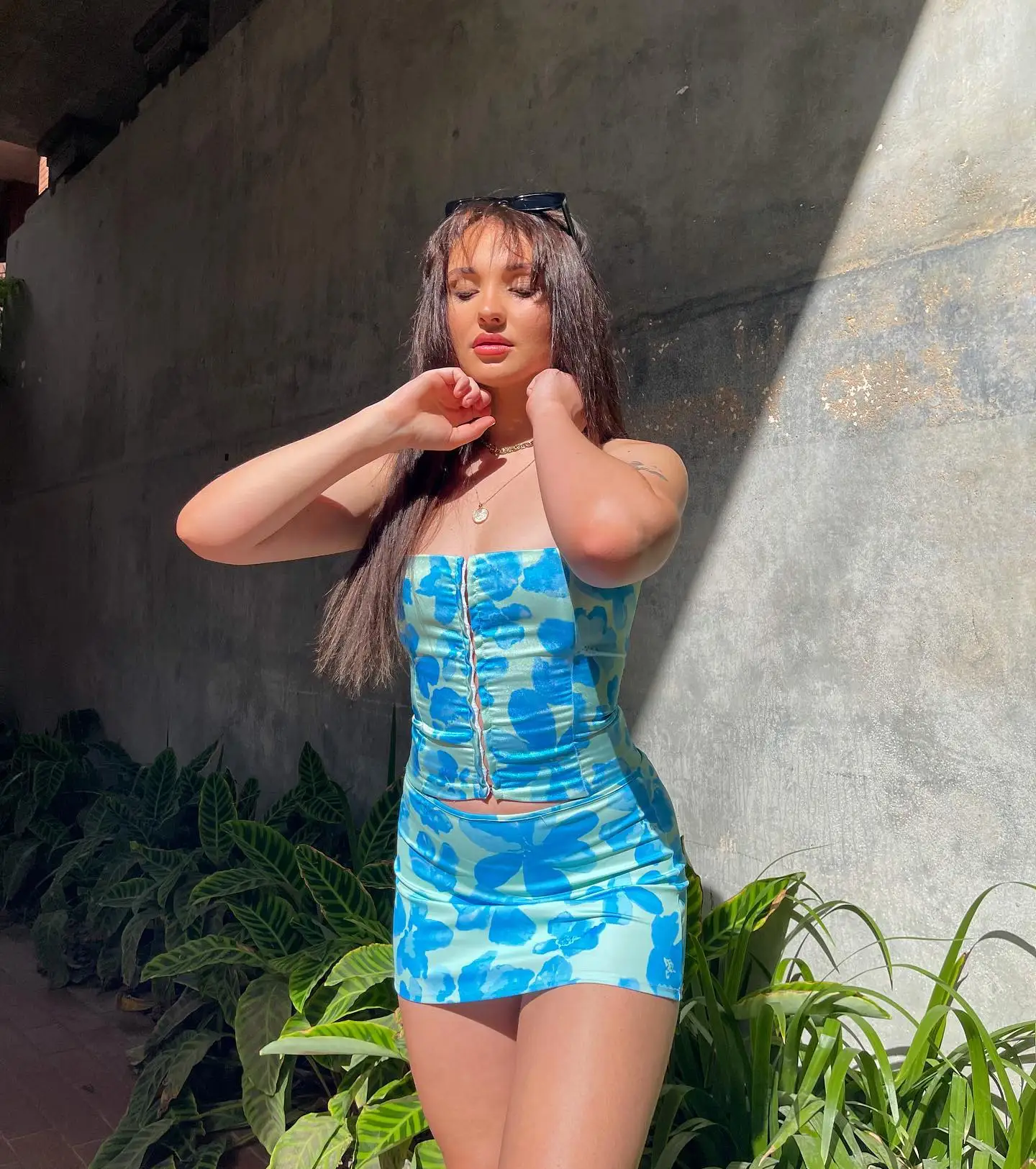 

Women's Dress Suit Wrap Chest Tops Sleeveless Strapless Vintage Crop Shirt High Waist Slimming Casual Club Skirt Suit Streetwear