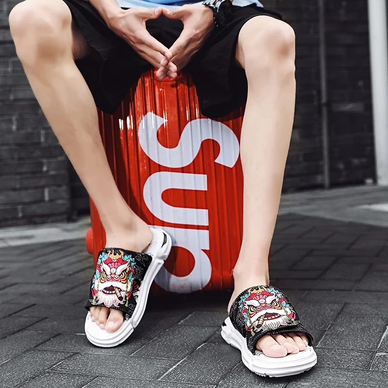 Шлепанцы мужские Нескользящие удобные мягкие сандалии на толстой подошве летняя