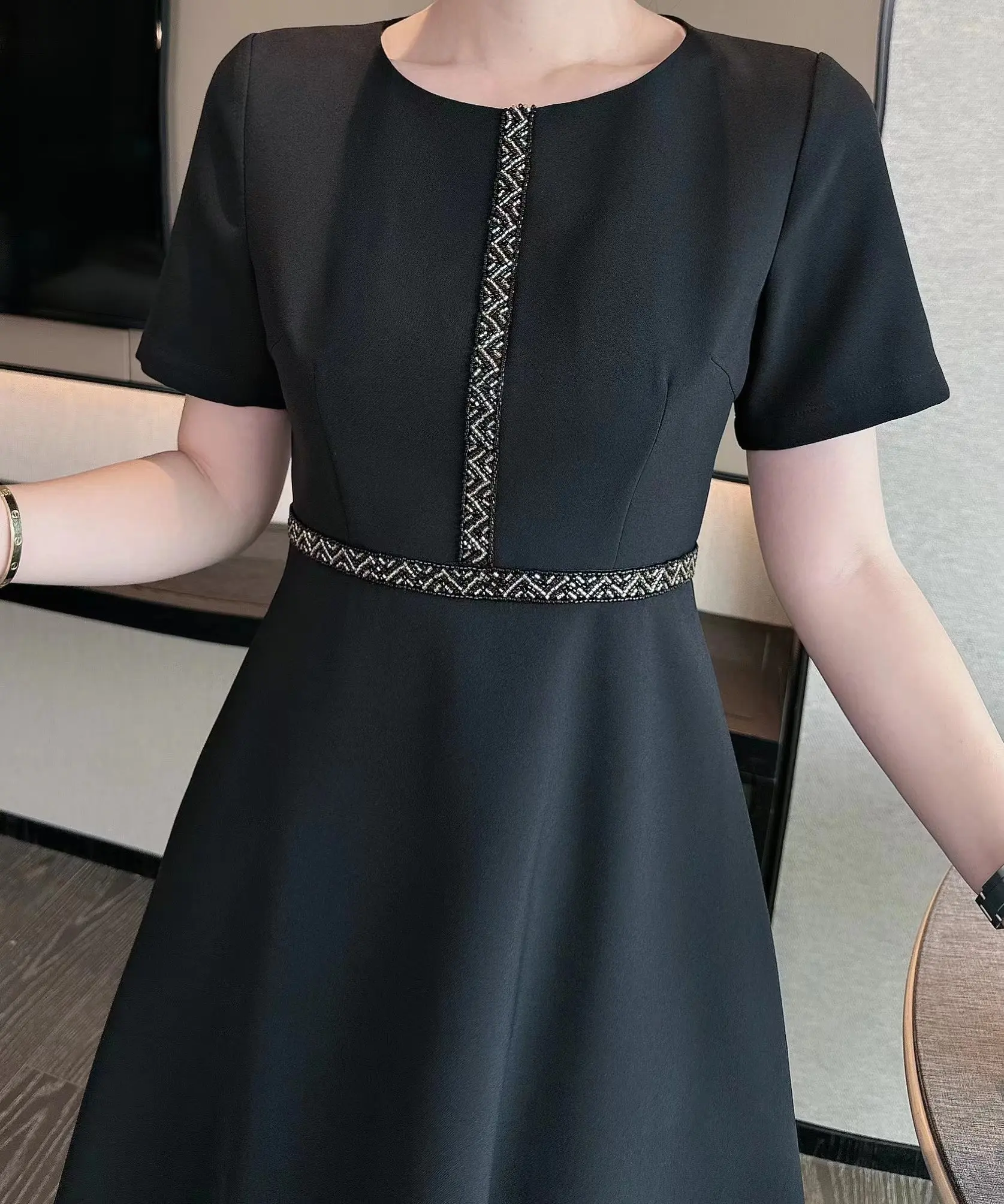

2023 Early Spring Fashion New Women's Wear Beaded Dress 0228