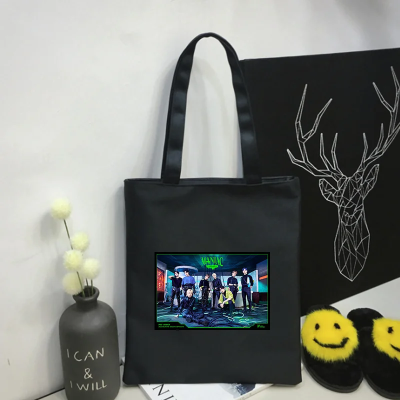 

K-POP new boy group Stray Kids tour MANIAC with the same logo poster tote bag Reusable bag cartoon skzoo fan gift Felix