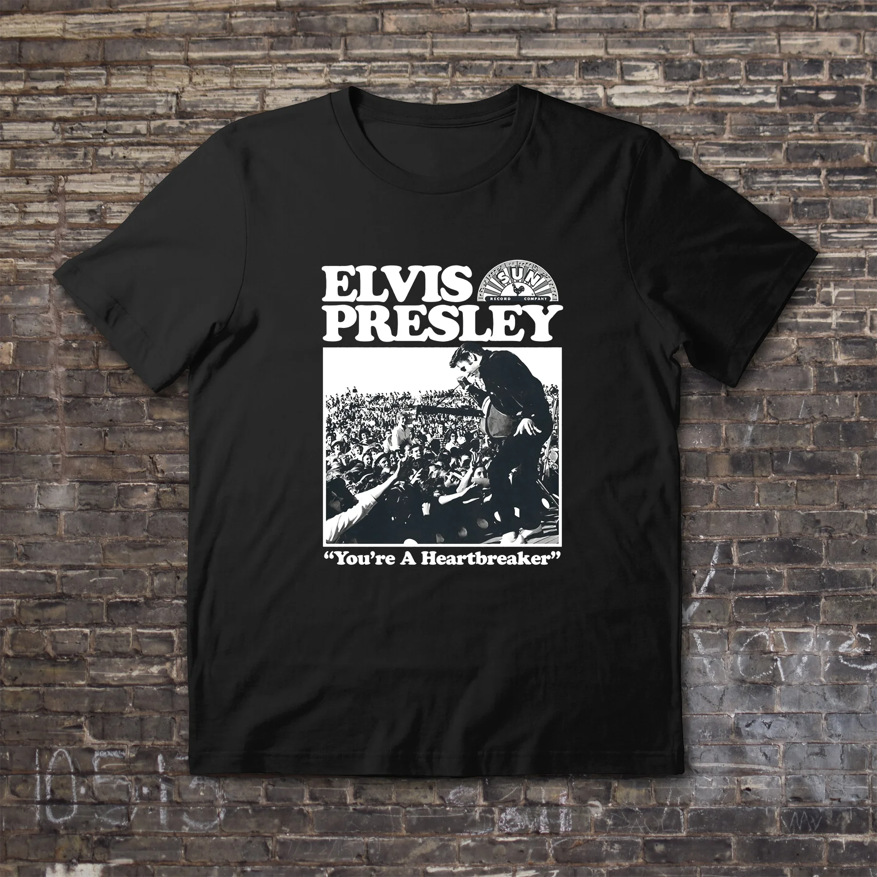 

Amazing Tee Male T Shirt Casual Oversized Essential Elvis A Heartbreaker Classic T-shirt Men T-shirts Graphic Short Sleeve S-3XL