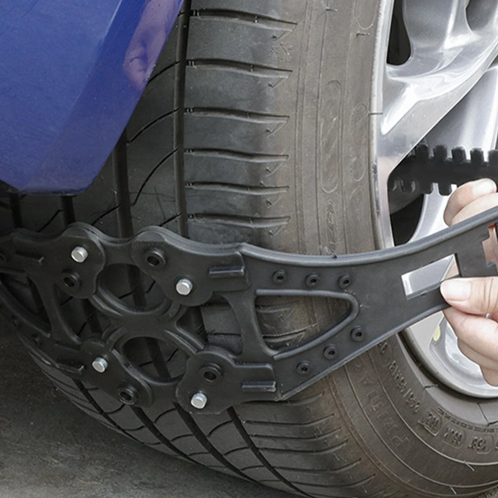 

4PCS Car Snow Emergency Tire Chain Tire Anti-skidding Universal Type No Jacks Anti-skid Tires With Emergency Snow Chains
