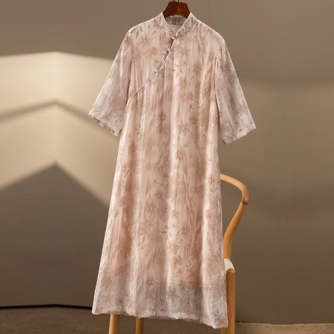 

2022 Улучшенный китайский cheongsam летнее повседневное Ретро хлопковое и льняное платье с принтом в китайском стиле Повседневный чеонгсам qipao же...