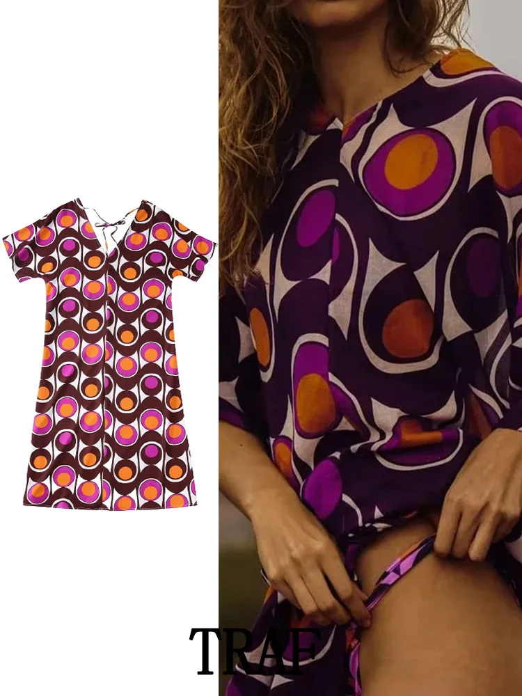 

Женское платье-рубашка с коротким рукавом, V-образным вырезом