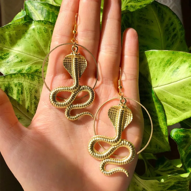 

New Simple Gothic Snake Cobra Gold Earrings Pendant Circle Circle Statement Elegant Unique Punk Jewelry Women Fashion Gifts