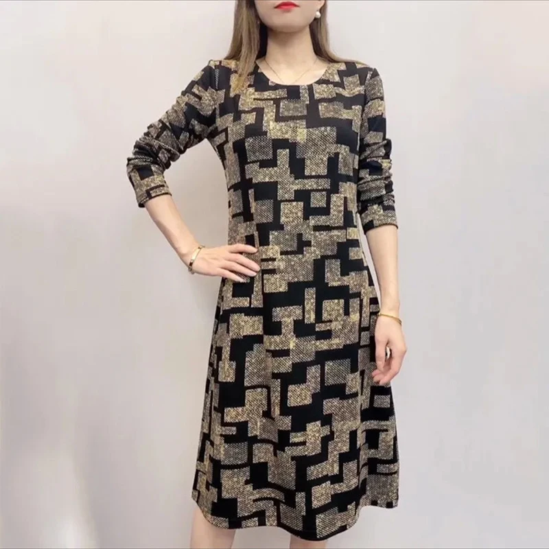 

Женское платье-трапеция с длинным рукавом, с принтом