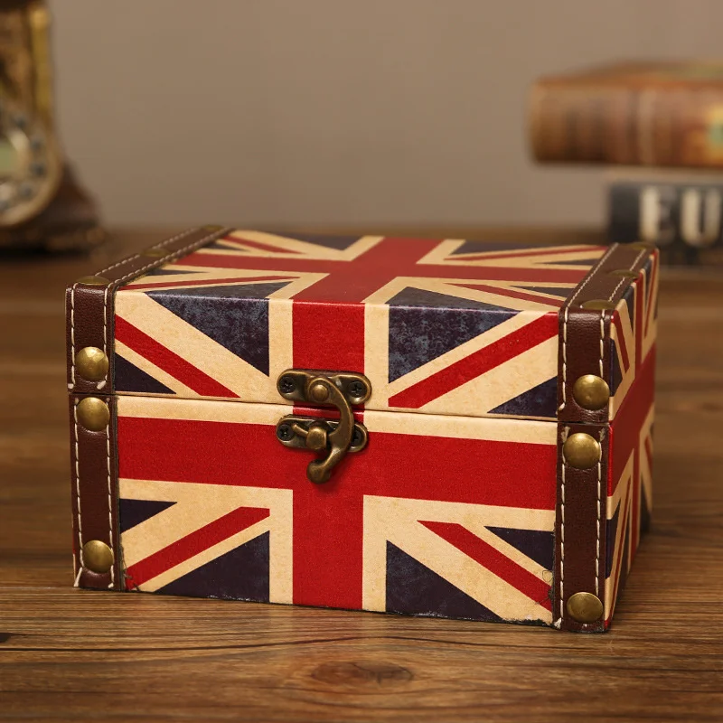 

Factory selling European style storage box desktop cosmetics sundries sorting storage box leather candy box gift box