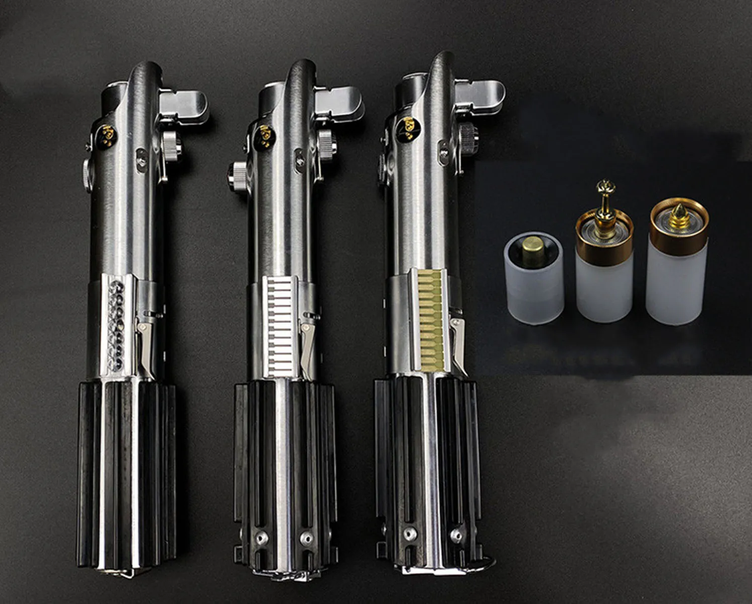 Рисунок 5 - Световой меч 89Sabers Graflex люк